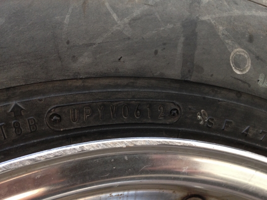 ขายล้อแม็ก 2 ชิ้น Japanแท้ เดิมๆ พร้อม Dunlop 30x9.5 ปี 12 ขาย 12,500 ขายล้อแม็ก 2 ชิ้น Japanแท้ เดิมๆ พร้อม Dunlop 30x9.5 ปี 12 ขาย 12,500