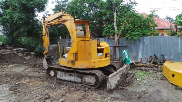 ขายแบคโฮ