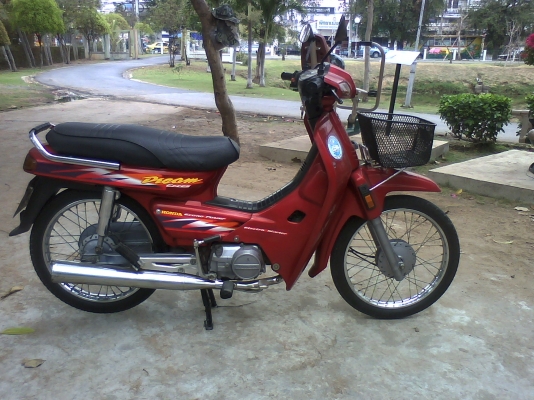 ขาย Honda dream 100 รุ่นตูดมน สภาพสวยๆซักคันครับ