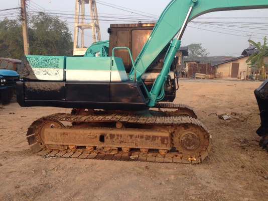 ขายKOMATSU PC 100-3 สภาพสวย พร้อมใช้งาน เครื่องดี ช่วงล่างดี ใบแทรกเต็ม ราคาต่อรองได้