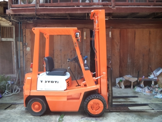 โฟร์คลิฟต์ toyota 4fg15 เสา4เมตร กระบอกคู่ 1.5ตันสภาพสวย