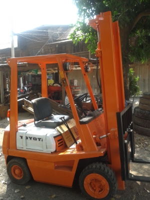 โฟร์คลิฟต์ toyota 4fg15 เสา4เมตร กระบอกคู่ 1.5ตันสภาพสวย