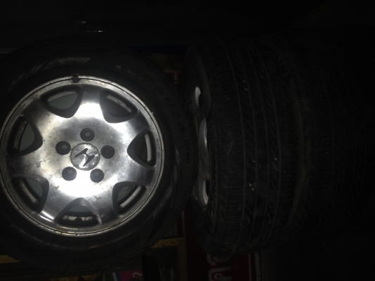 ขายแม็ค ขอบ  15  3500   4  เส้น