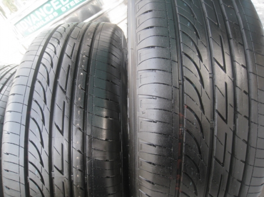 ขายล้อแม็กป้ายแดง nissan juke 17"x7" et47  5 รู 114.3 + ยาง bridgestone turanza gr-90 215/55r17 ยางผลิตสัปดาห์ที่ 42-1เส้น 43-3เส้น ปี13 ริ้วและสีที่หน้ายางมีทุกเส้นครับ ขายทั้งชุด 23,900 บาทครับ สนใจติดต่อเล็กคลองสาม (081-3747940)