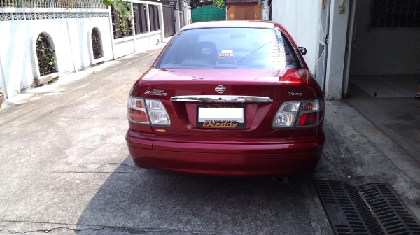 Nissan Almera Yong 1.8L ปี2002 สีแดง