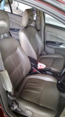 Nissan Almera Yong 1.8L ปี2002 สีแดง Nissan Almera Yong 1.8L ปี2002 สีแดง