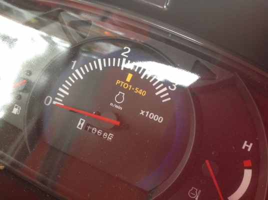 ปัญญาแทรคเตอร์มาแล้ว...จัดมาให้ตามคำเรียกร้อง  คูโบต้า L4708 พร้อมใบมีดคานล่างFD185F ผาน6x24 CMT ทำงาน 1068 ชม. จัดส่ง อ.เมือง จ.กำแพงเพชร