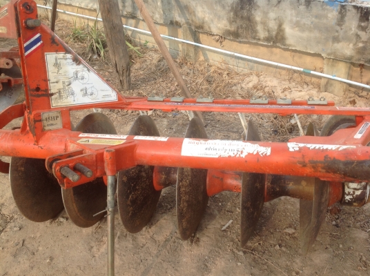 ปัญญาแทรคเตอร์มาแล้ว...จัดมาให้ตามคำเรียกร้อง  คูโบต้า L4708 พร้อมใบมีดคานล่างFD185F ผาน6x24 CMT ทำงาน 1068 ชม. จัดส่ง อ.เมือง จ.กำแพงเพชร