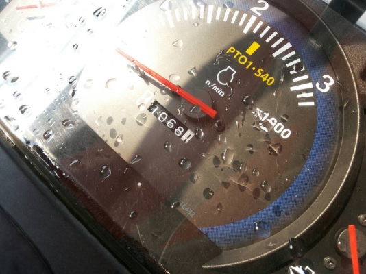 ปัญญาแทรคเตอร์มาแล้ว...จัดมาให้ตามคำเรียกร้อง  คูโบต้า L4708 พร้อมใบมีดคานล่างFD185F ผาน6x24 CMT ทำงาน 1068 ชม. จัดส่ง อ.เมือง จ.กำแพงเพชร