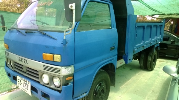 6ล้อดั้ม ISUZU KS 115 แรง ยางใหม่ สภาพดีพร้อมใช้ เก็บสีมาแล้ว..เล่มพร้อม...