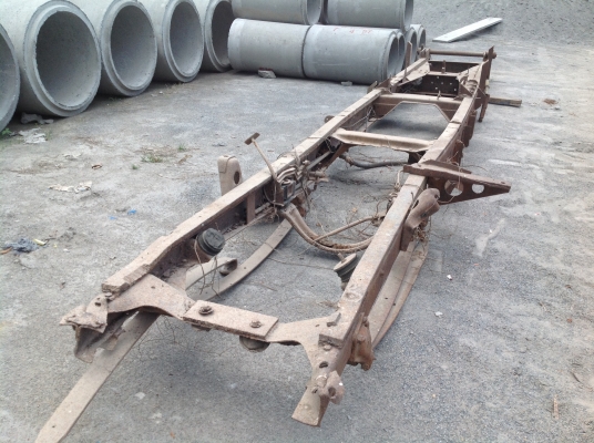 ขายแซสซี รถอีซูซู10ล้อหัวยาว ขายแซสซี รถอีซูซู10ล้อหัวยาว