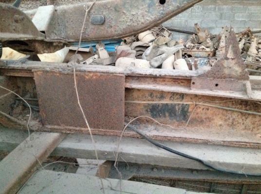 ขายแซสซี รถอีซูซู10ล้อหัวยาว ขายแซสซี รถอีซูซู10ล้อหัวยาว