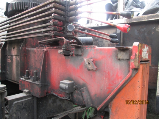 เครนยูนิค..5ตัน5ปลอก4ชัก..ท้องวี..เก่าเก็บ.สภาพพร้อมใช้..ราคา490.000.บ