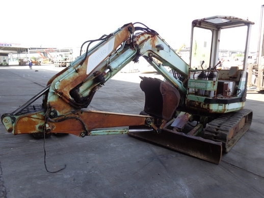 ขายKOBELCO--50--UR1รุ่นตัวเดินใหญ่มาไทยแล้ว..