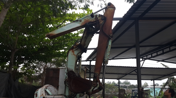 ขายKOBELCO--50--UR1รุ่นตัวเดินใหญ่มาไทยแล้ว..