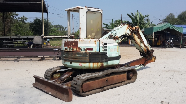 ขายKOBELCO--50--UR1รุ่นตัวเดินใหญ่มาไทยแล้ว..