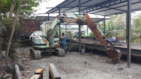 ขายKOBELCO--50--UR1รุ่นตัวเดินใหญ่มาไทยแล้ว..