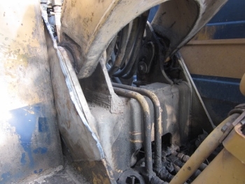 ขาย- รถขุด แบคโฮ KOMATSU: PC 120-3 พร้อมหัวกระแทก หัวเจาะ ขนาดใหญ่ เครื่องยนต์ 4 สูบ พร้อมใช้งาน