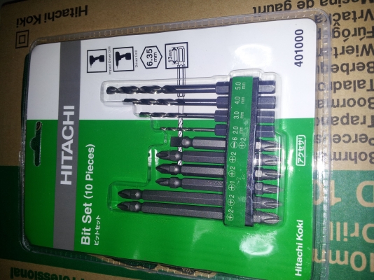 สว่านไฟฟ้า HITACHI รุ่น D10VST เจาะได้นิ่มๆปรับหมุนR-Lได้มีประกัน  แถมดอกเจาะ hitachi แท้