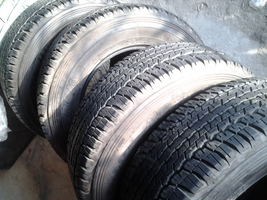 ยาง dunlop 265/65/17 ปี 12