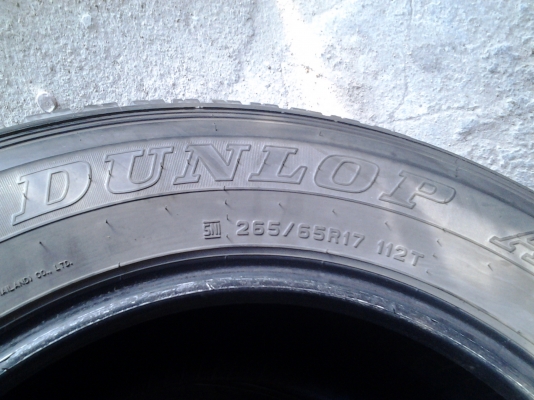 ยาง dunlop 265/65/17 ปี 12