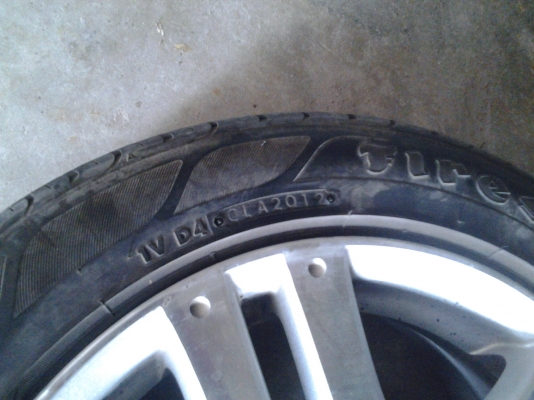 แม็ก 15 4รู100  ไม่มียางนะครับ