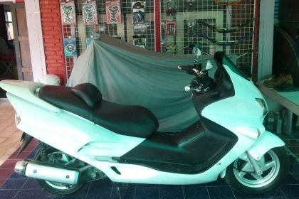 ธารนนทบุรี//รับซื้อขายแลกเปลี่ยนมอไซค์ bigbike ตั้งแต่250cc ขึ้นไปครับ