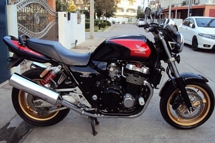 ธารนนทบุรี//รับซื้อขายแลกเปลี่ยนมอไซค์ bigbike ตั้งแต่250cc ขึ้นไปครับ