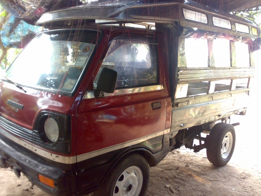 ***ด่วน กระป้อ 4 สูบ 5 เกียร์ หลังคาเหลส ติด LPG ****ปรับลดราคาครับ ****