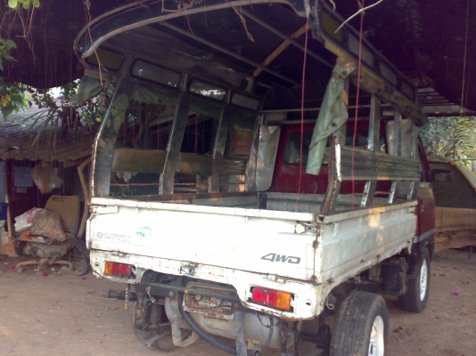 ***ด่วน กระป้อ 4 สูบ 5 เกียร์ หลังคาเหลส ติด LPG ****ปรับลดราคาครับ ****