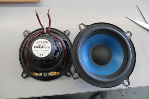 ขายลโพง Alpine 5" แม่เหล็กเหล็ว ขายลโพง Alpine 5" แม่เหล็กเหล็ว