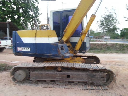 ขายรถแบคโฮ KOMATSU PC90-5 สภาพสวย ขายรถแบคโฮ KOMATSU PC90-5 สภาพสวย