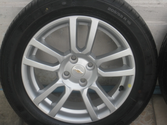 ขายล้อแม็กป้ายแดง Chev sonic 16"x6" et45 4รู100 + ยาปี13 ตุ่มที่หน้ายางมีทุกเส้นครับ สนใจติดต่อเล็กคลองสามครับ (081-3747940) ง