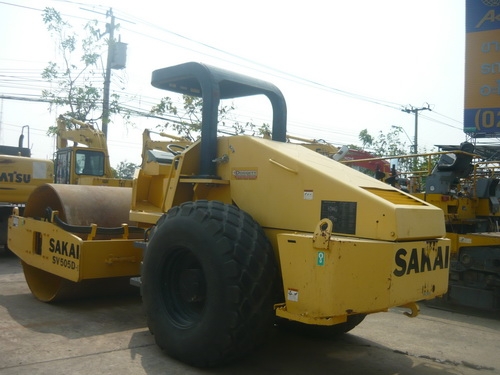 รถบดสั่นสะเทือน 10 ตัน Sakai SV505D สภาพใหม่กิ๊บ มีให้เลือกหลายคัน สภาพเนี๊ยบทุกคัน รถนอกแท้ ยังไม่ผ่านการใช้งานในไทย100\%