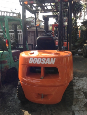 ขายฟอร์คลิฟท์ ยี่ห้อ DOOSAN รุ่น D30S-5 DIESEL