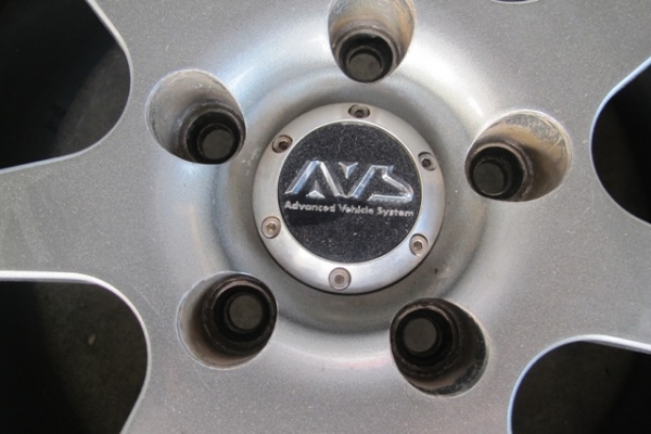 ขายล้อแท้ เก่าญี่ปุ่น ขอบ17 ราคา 10000 ขายล้อแท้ เก่าญี่ปุ่น ขอบ17 ราคา 10000