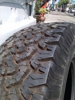ขายยาง BF GOODRICH  ALLTERRAIN  265 /75 /16 ปี2013 1 เส้น