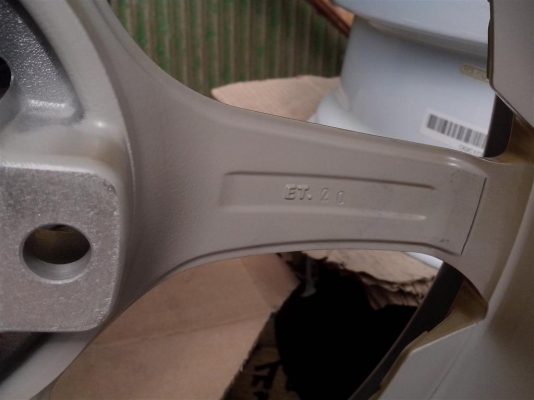 ขายเเม๊ก ใหม่ 18 นิ้ว 12,000 บาท 5 รู 120 /110 ใส่ BMW วอลโว่ ฟรอดโฟกัส ขายเเม๊ก ใหม่ 18 นิ้ว 12,000 บาท 5 รู 120 /110 ใส่ BMW วอลโว่ ฟรอดโฟกัส