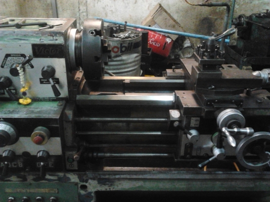 ขายเครื่องกลึง VICTOR  6 ฟุต