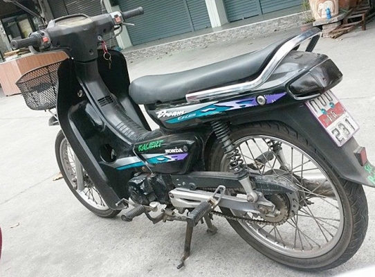 Honda Dream Exces สตาร์ทมือ