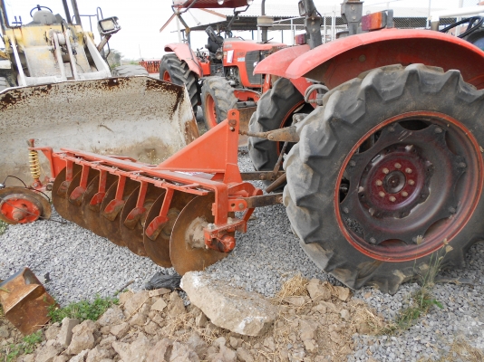 ขายรถแทรกเตอร์ คูโบต้า รุ่น M6040 SU พร้อมอุปกรณ์ ขายรถแทรกเตอร์ คูโบต้า รุ่น M6040 SU พร้อมอุปกรณ์