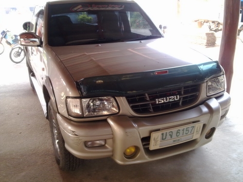ขายรถ  isuzu  เรดิโอ  โฟวิล ปี43 เครื่องดีเซล 2800 เทอร์โบ