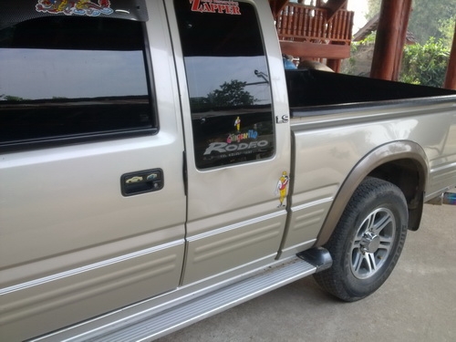 ขายรถ isuzu เรดิโอ โฟวิล ปี43 เครื่องดีเซล 2800 เทอร์โบ ขายรถ isuzu เรดิโอ โฟวิล ปี43 เครื่องดีเซล 2800 เทอร์โบ