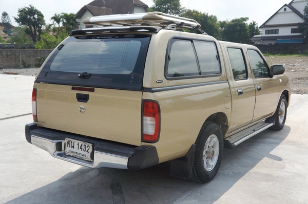 ขายรถสวย NISSAN FRONTIER 4 ประตู ปี2005 พาวมาลัยพาวเวอร์ กระจกไฟฟ้า สีสวยงาม ล้อ MAX หลังคา CAARYBOY แอร์เย็น เครื่อง ช่วงล่างดี พร้อมใช้งาน