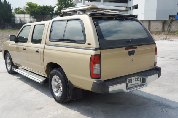 ขายรถสวย NISSAN FRONTIER 4 ประตู ปี2005 พาวมาลัยพาวเวอร์ กระจกไฟฟ้า สีสวยงาม ล้อ MAX หลังคา CAARYBOY แอร์เย็น เครื่อง ช่วงล่างดี พร้อมใช้งาน