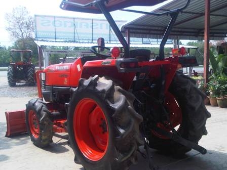 ขายรถไถ Kubota L 3408 (4WD) พร้อมดันหน้าของใหม่และโรตารี่ช้าง ขายรถไถ Kubota L 3408 (4WD) พร้อมดันหน้าของใหม่และโรตารี่ช้าง