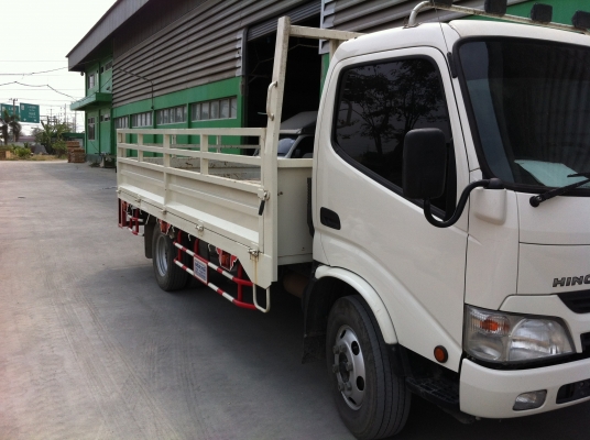 ขายรถบรรทุก 6 ล้อเล็กhino xzu650 พ.ย. 55