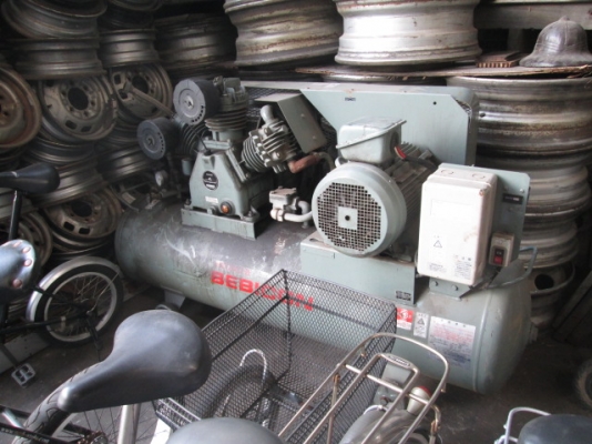 ปั๊มลม HITACHI 10แรงม้า // 260L