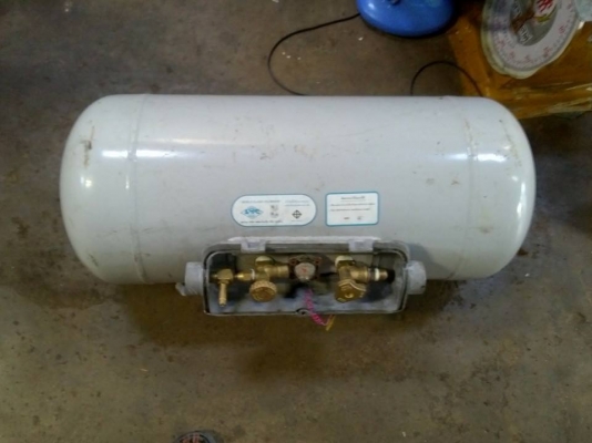 ถังเเก๊ส LPG 74ลิตร สหมิตร โคมไฟ้ทายดีเเมกซ์ กันชนหน้า หม้อแปลง มอเตอร์ฮิตาชิ