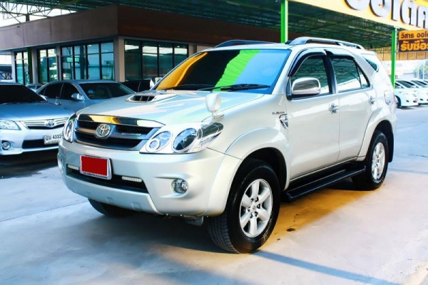 TOYOTA FORTUNER 3.0  AT 4WD ปี 2008